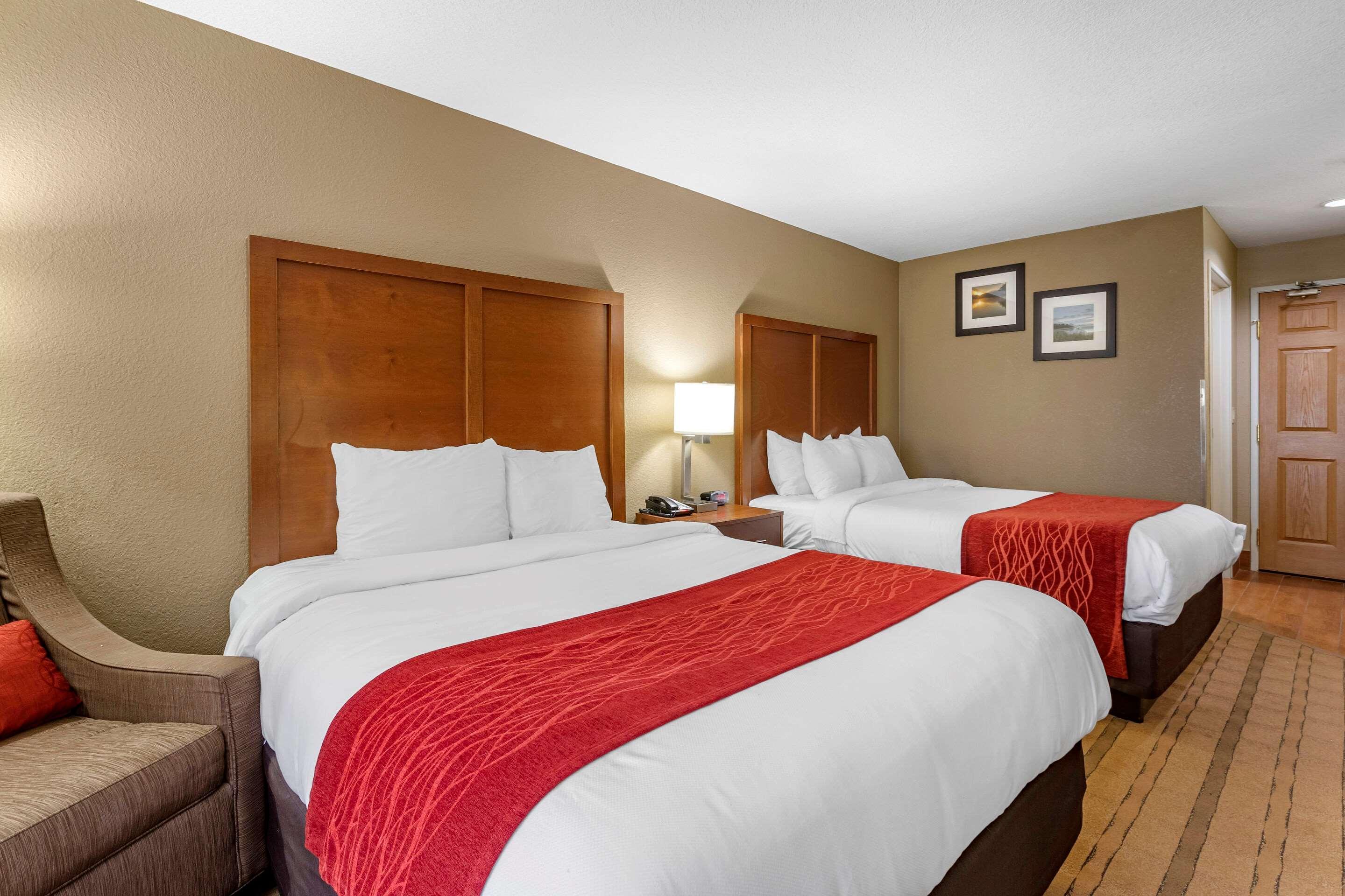 Comfort Inn & Suites Cedar Rapids North - Collins Road Екстер'єр фото