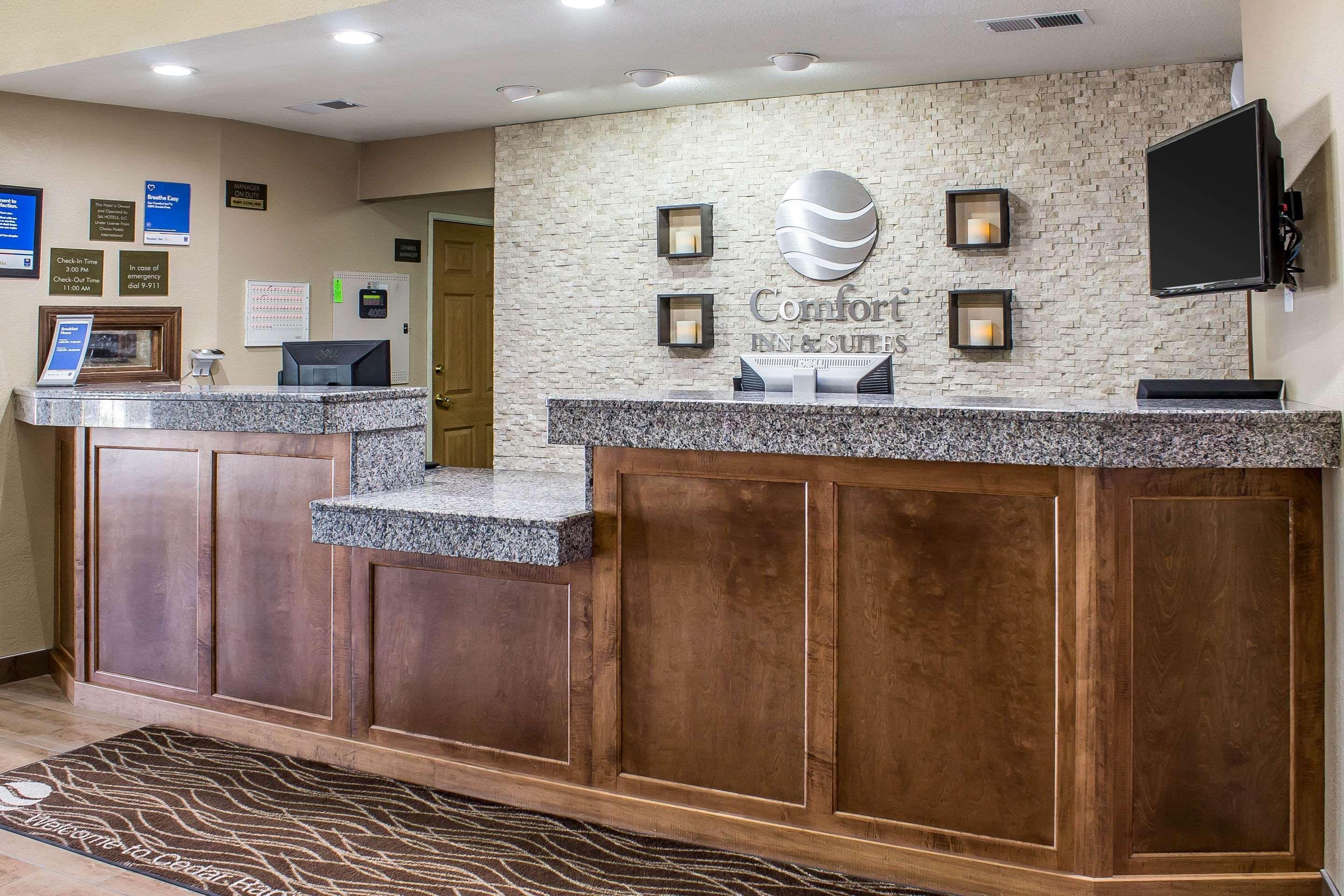 Comfort Inn & Suites Cedar Rapids North - Collins Road Екстер'єр фото